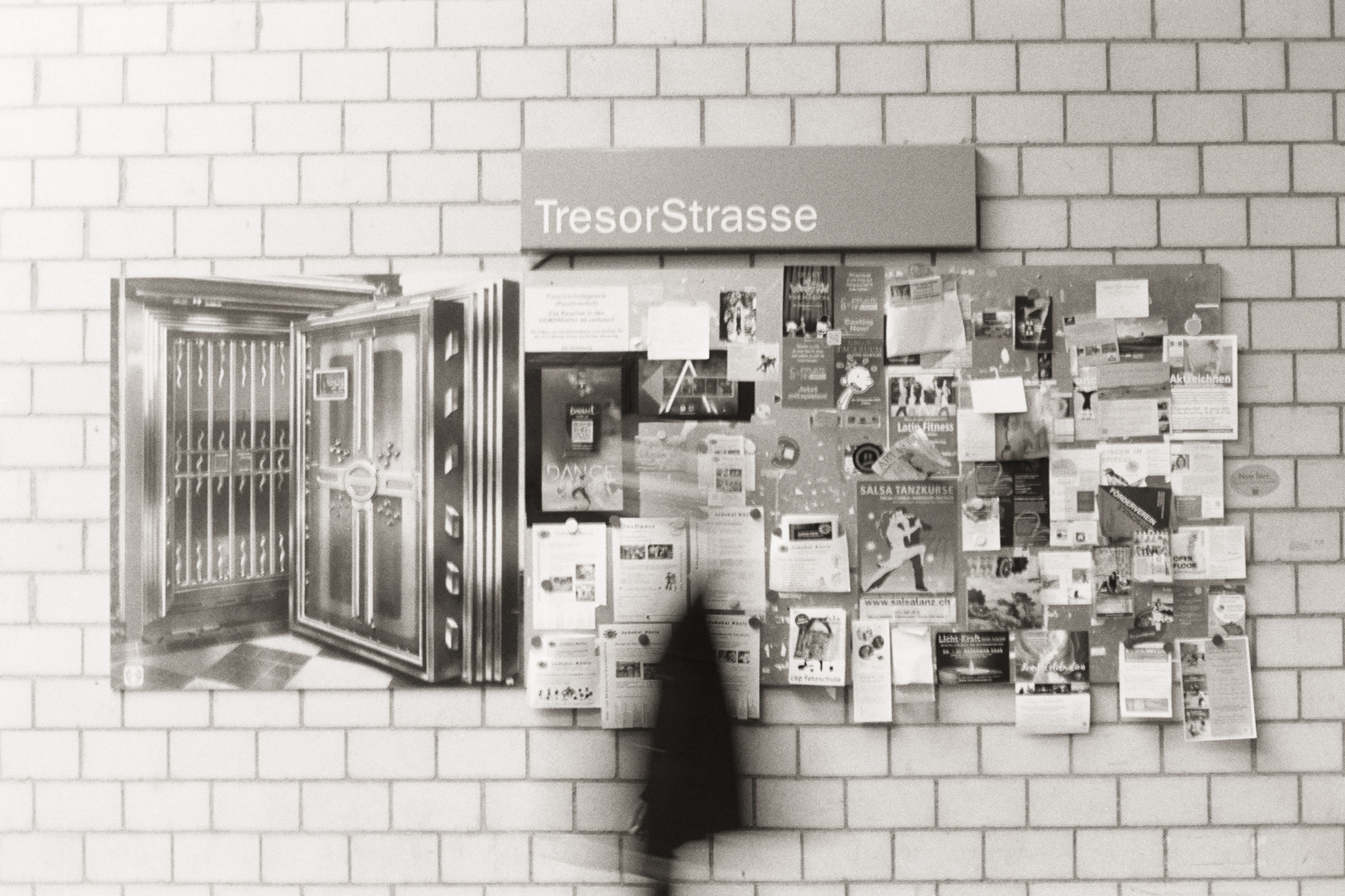 Analoges Schwarz-Weiss-Foto auf Ilford HP5 – Aufnahme 1