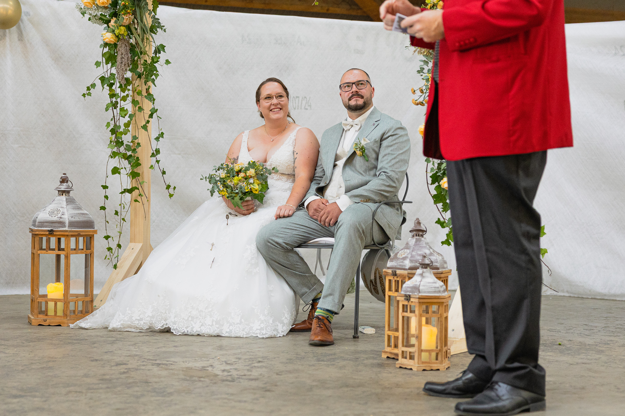 Andrina und Silas während der freien Trauung